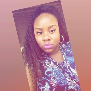 Meet your Posher, Jasmine